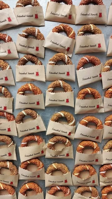 İstanbul Simidi — sesame bread rings